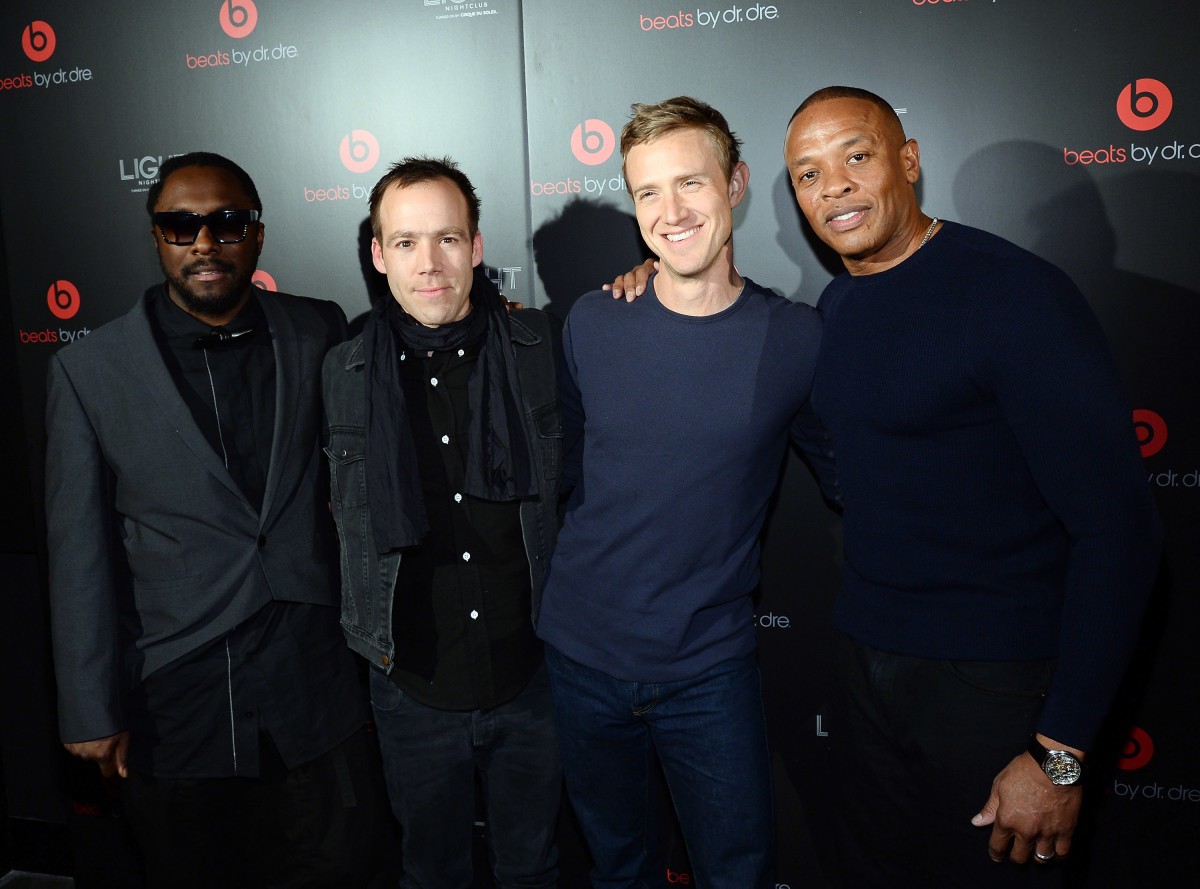 Ian Rogers, second from left, with Will.i.am, Beats by Dre president Luke Wood and Dr. Dre. Photo: Ethan Miller/Getty Images