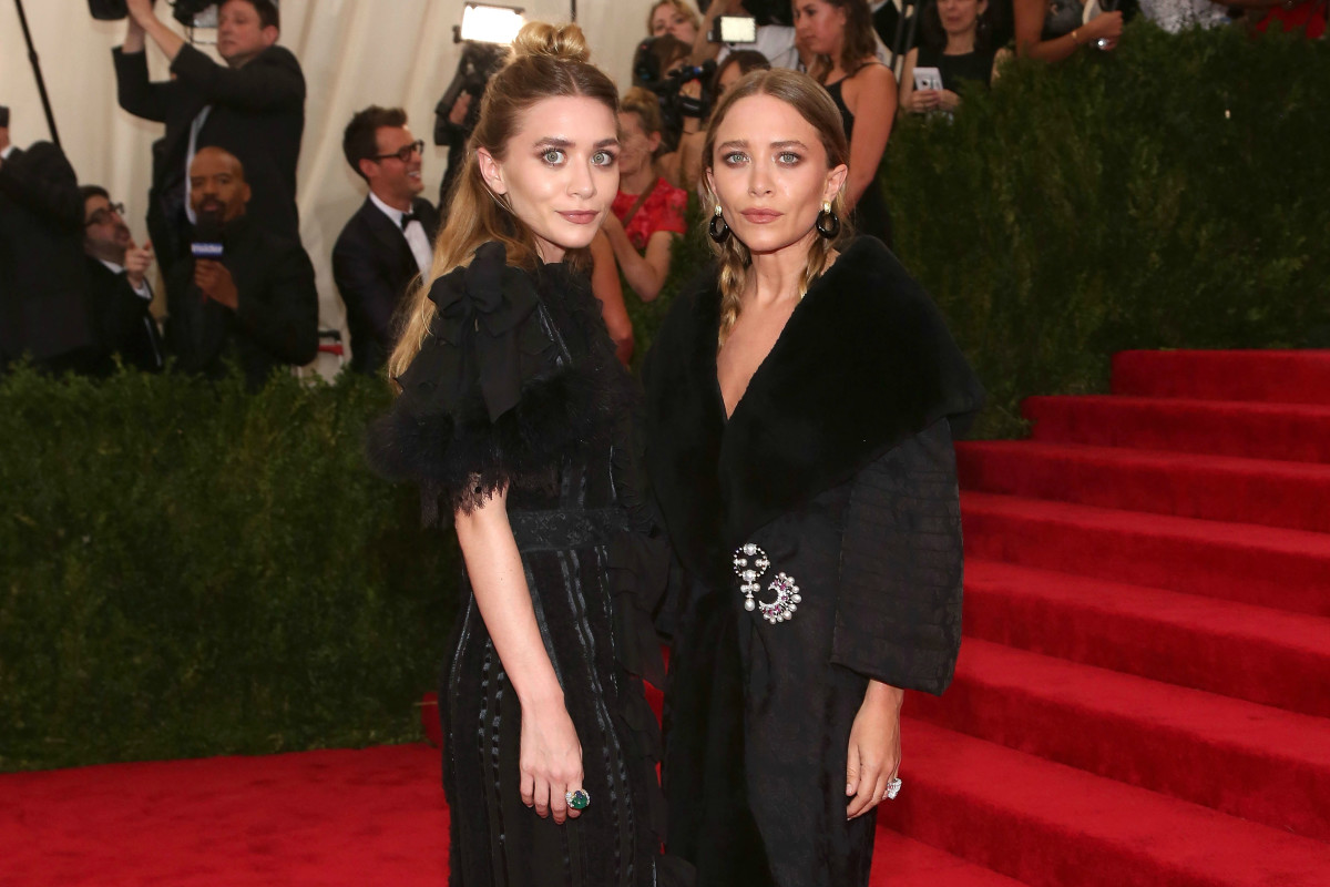 Ashley and Mary-Kate Olsen at the 2015 Met Gala in New York City. Photo: Taylor Hill/FilmMagic