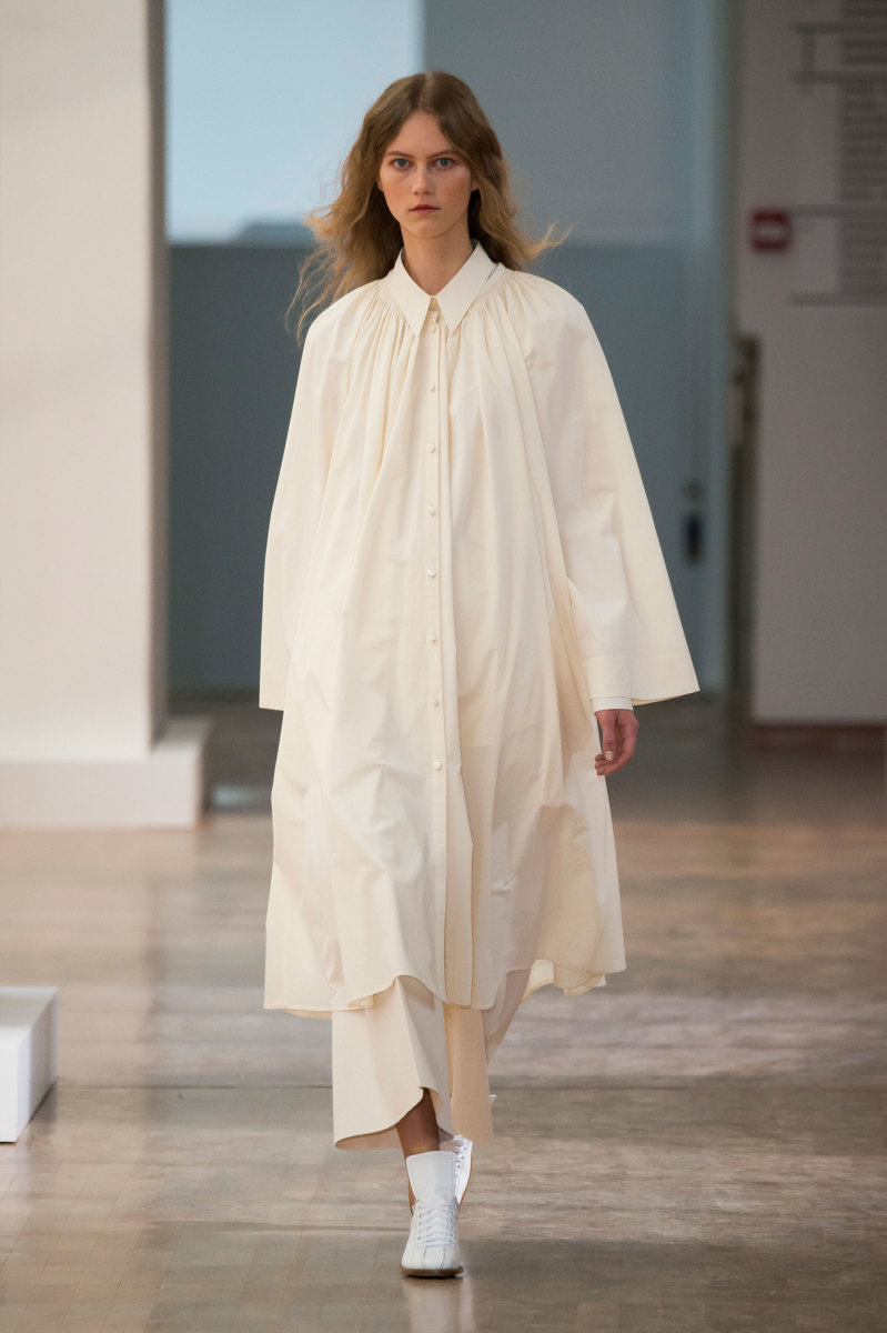 A look from Lemaire's spring 2016 collection. Photo: Imaxtree