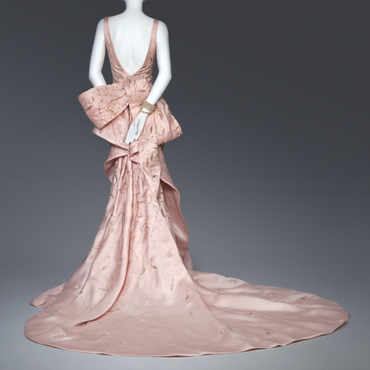 Scad Opens Atlanta Fashion Museum With Expanded Oscar De La Renta 