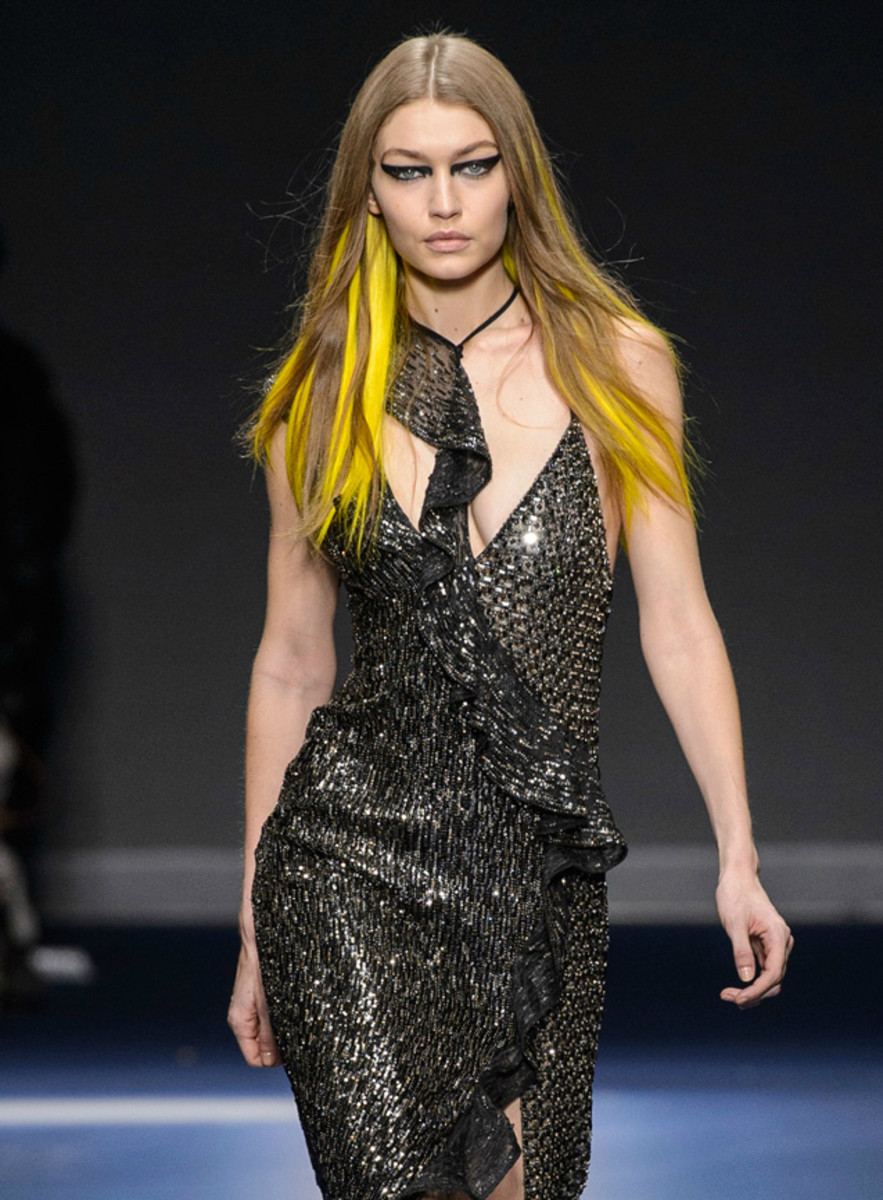 Gigi Hadid on the Versace Fall 2017 runway. Photo: Imaxtree