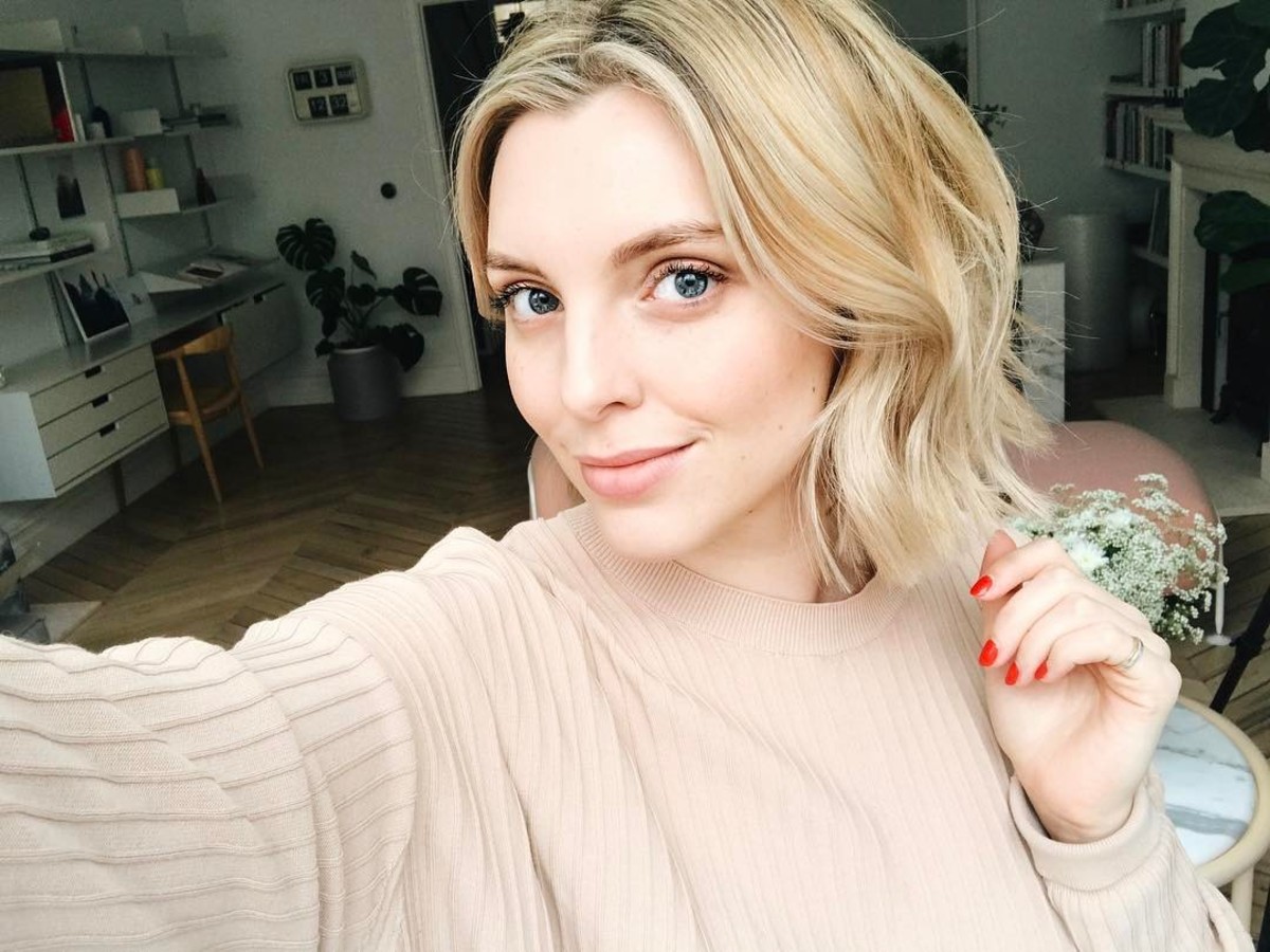 Estée Lalonde's no-makeup makeup look. Photo: @esteelalonde/Instagram