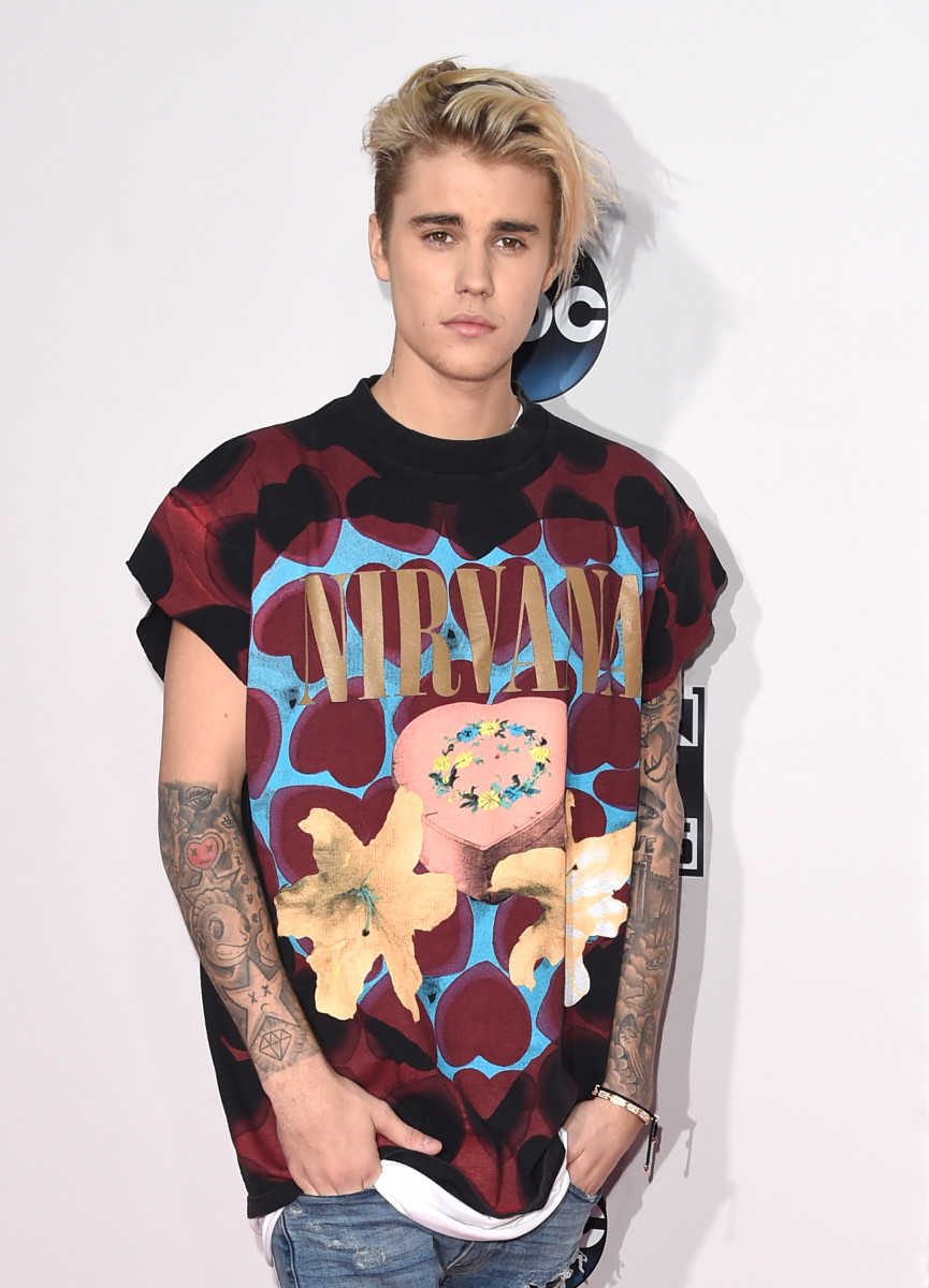 Justin Bieber in a Chapel x Fear of God custom $1,500 shirt at the American Music Awards in 2015. Photo: Jason Merritt/Getty Images