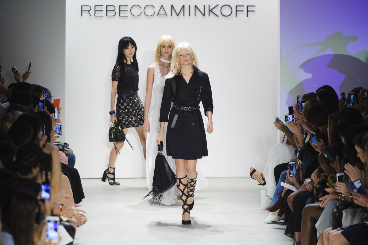 RunwayToReality: Here’s How To Get The Charlotte Olympia LFW Hair Look photo RunwayToReality: Here’s How To Get The Charlotte Olympia LFW Hair Look pics