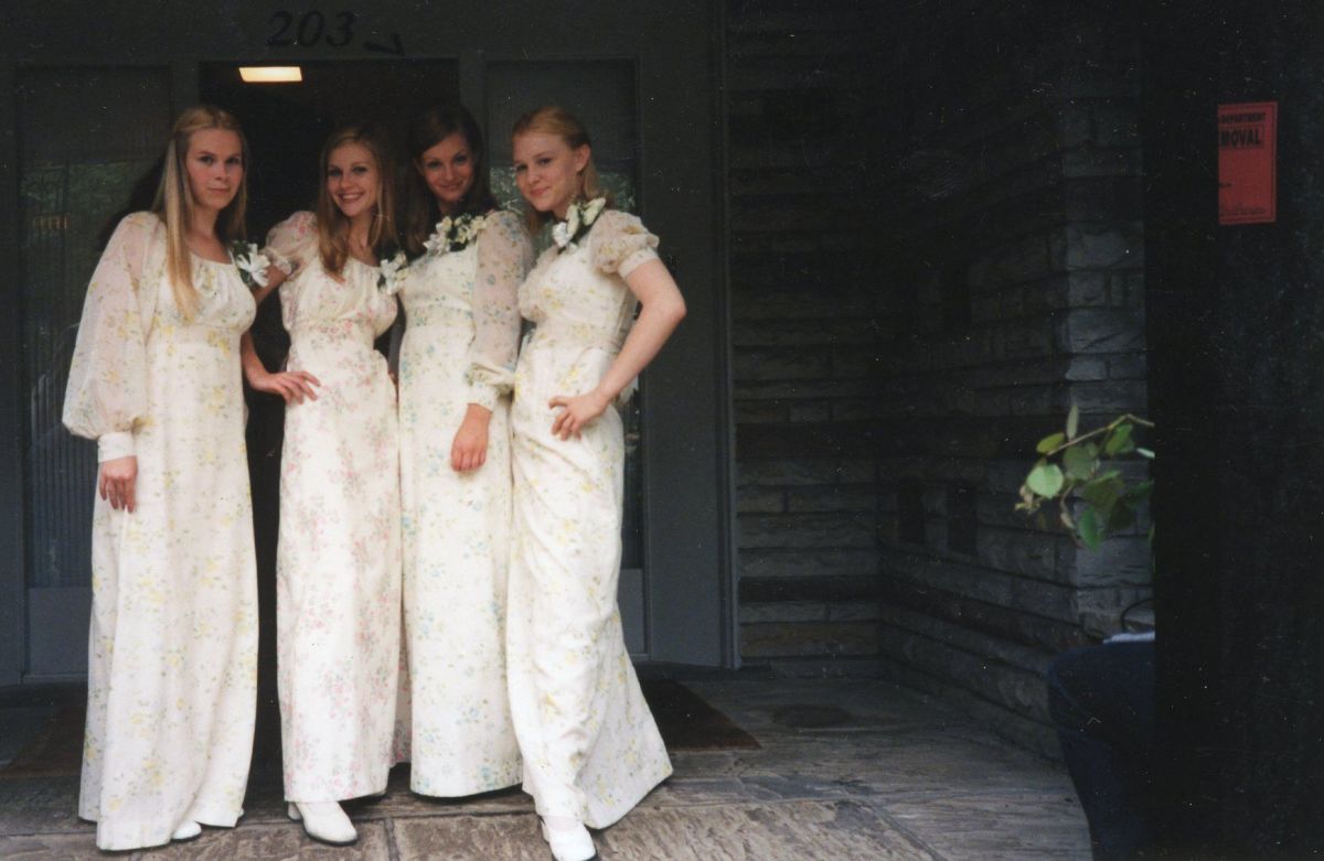 The Lisbon Sisters on set for "The Virgin Suicides." Photo: Courtesy of Nancy Steiner