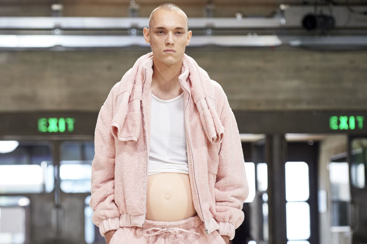 A look from Xander Zhou's Spring 2019 collection. Photo: Niklas Halle'n/AFP/Getty Images