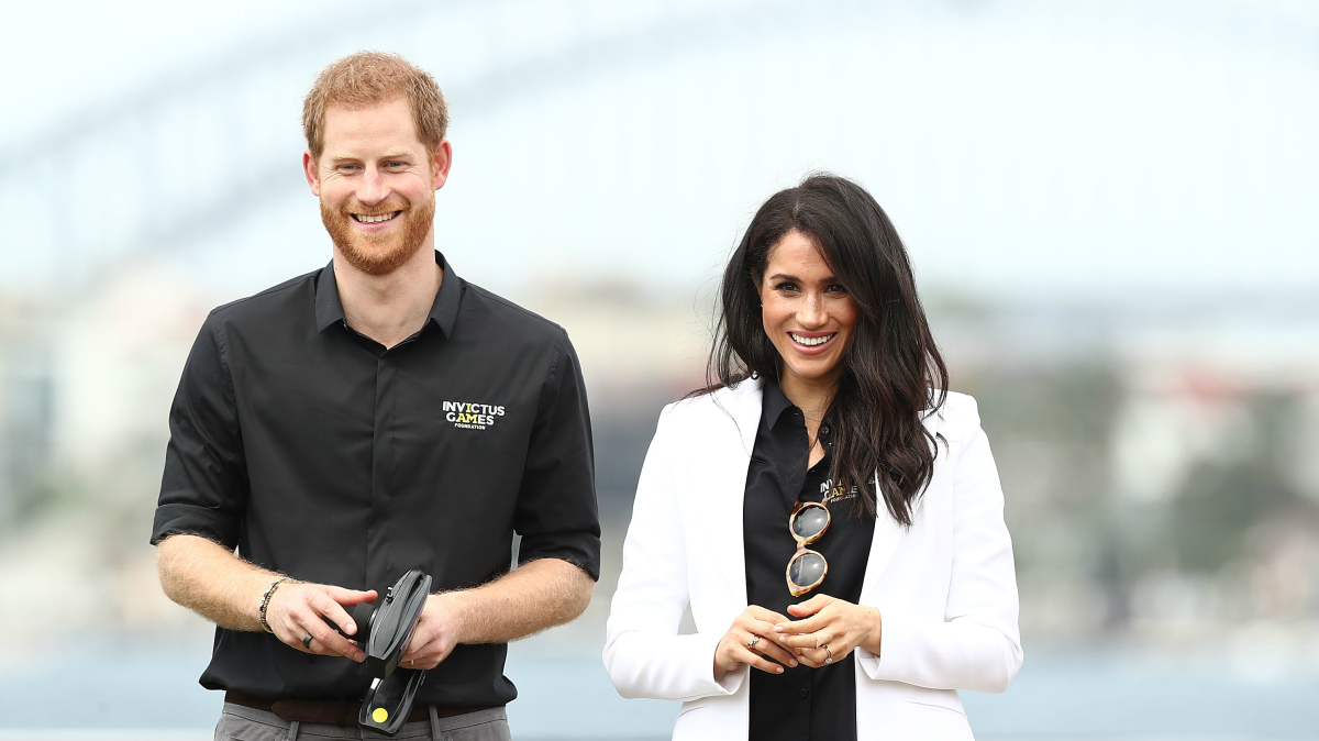 Meghan Markle Wore a Thing: Mother Denim and Altuzarra Blazer in ...