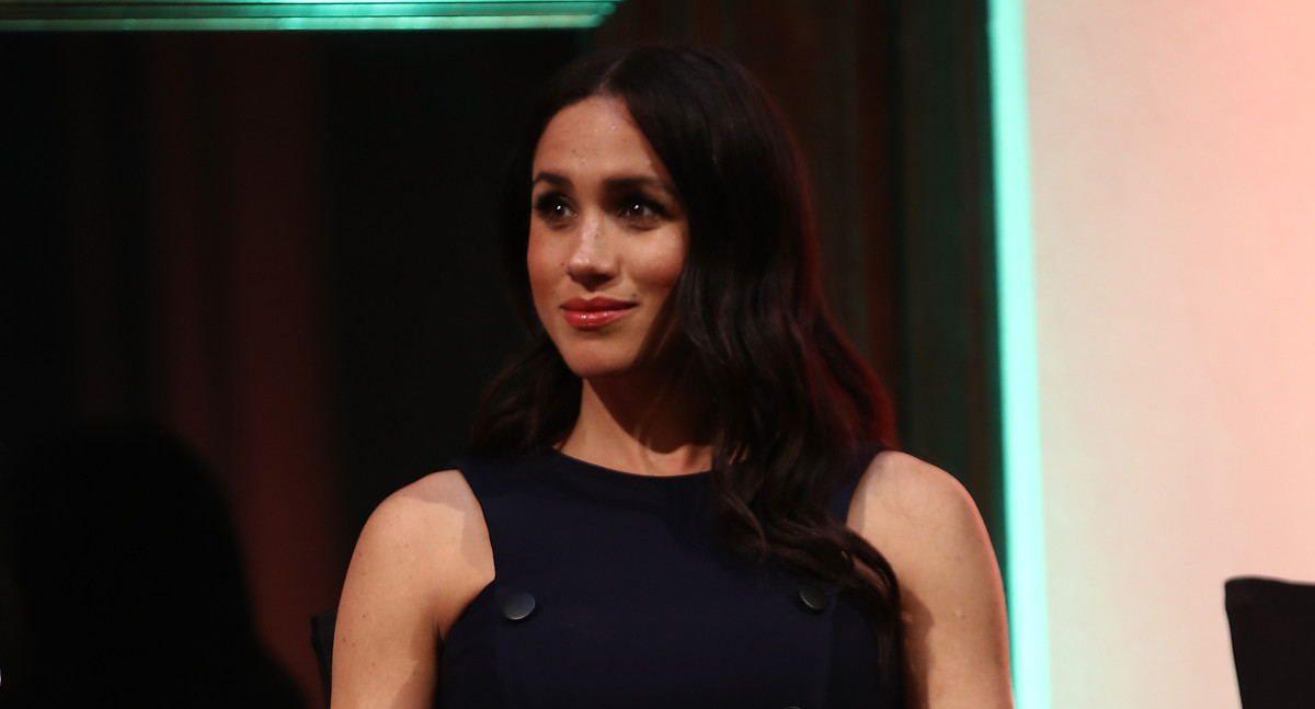 Meghan Markle Wore a Thing: Antonio Berardi Midi Dress in New Zealand ...