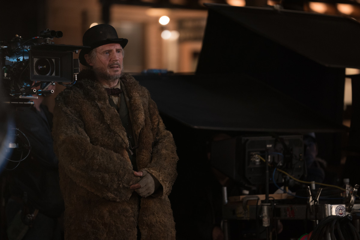 Impresario (Liam Neeson) in 'The Ballad of Buster Scruggs.' Photo: Courtesy of Netflix