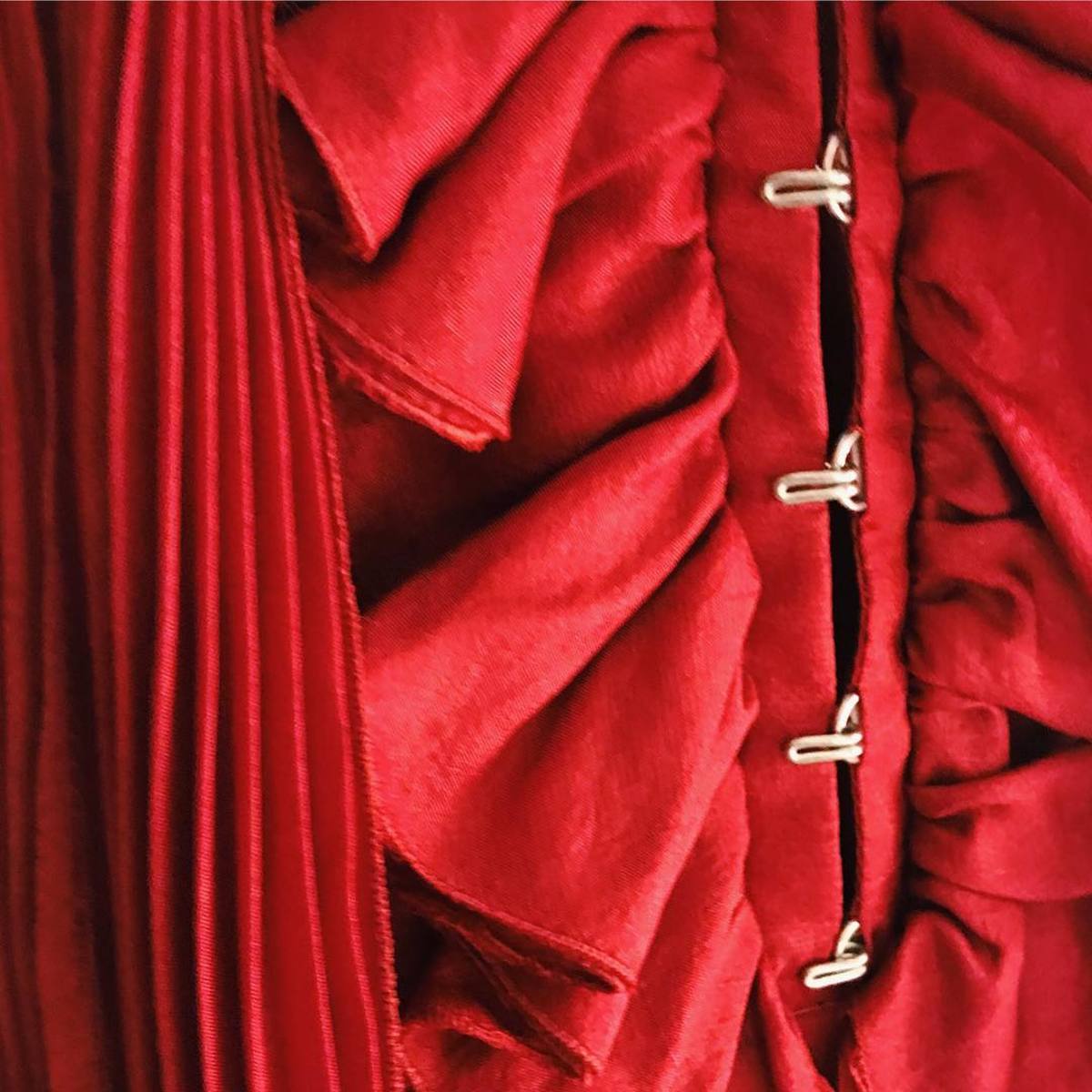 A close-up shot of Williams' Louis Vuitton dress. Photo: @kateyoung/Instagram