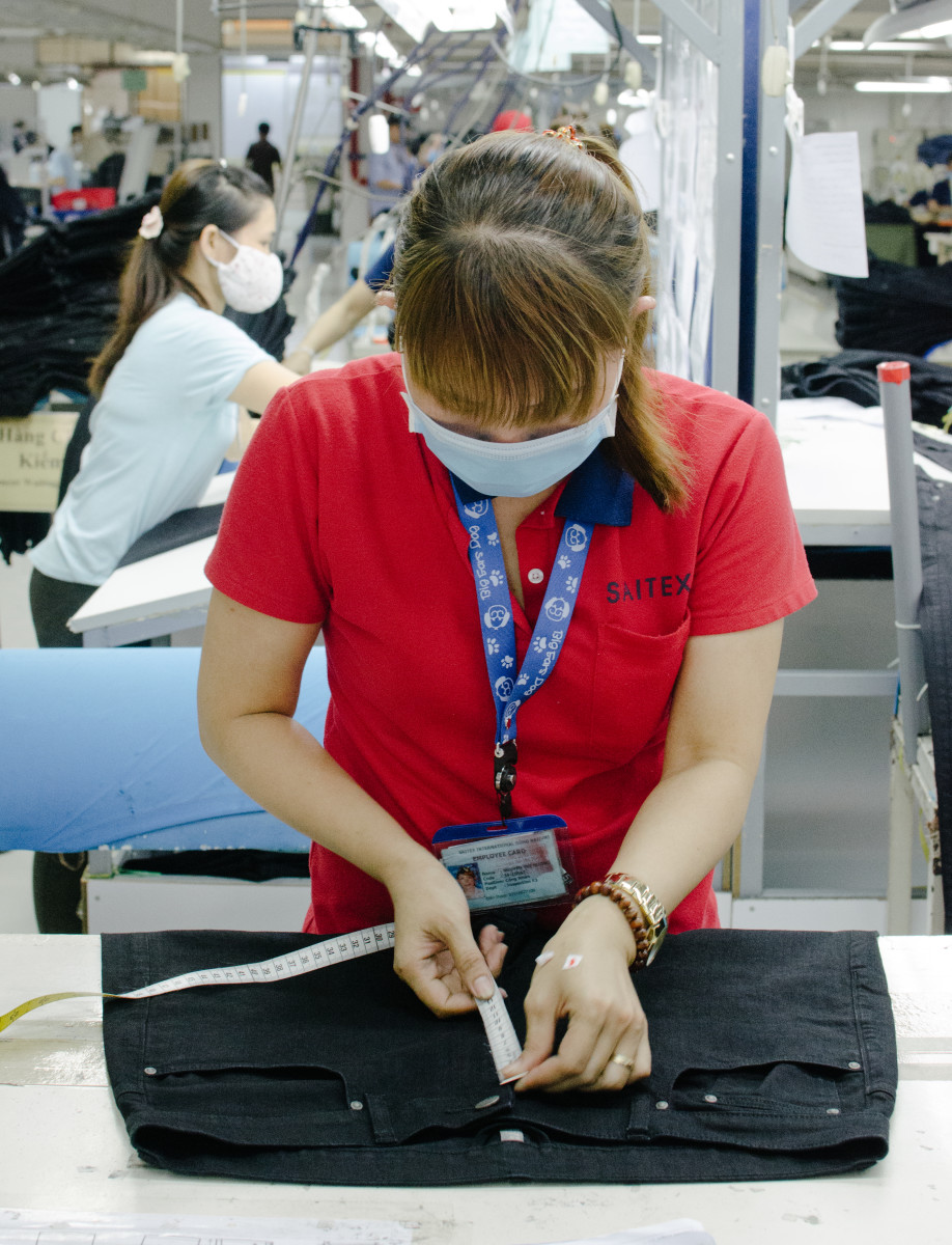 A Saitex employee making quality control checks. P   hoto: Whitney Bauck/Fashionista