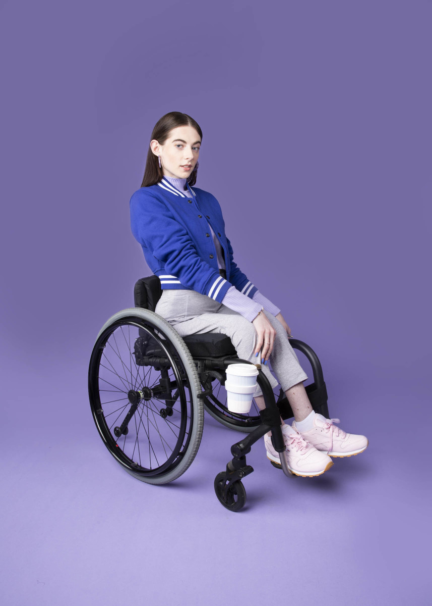 https://fashionista.com/.image/t_share/MTY1NjgwNTc3MjMwNDE1NjUz/ffora-wheelchair-accessories-adaptive-clothing.jpg