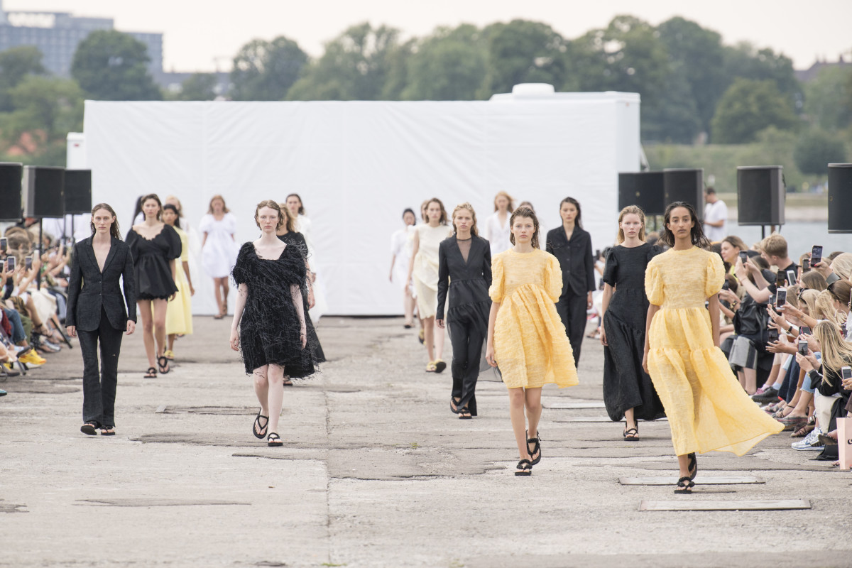 The Cecilie Bahnsen Spring 2020 finale. Photo: Imaxtree