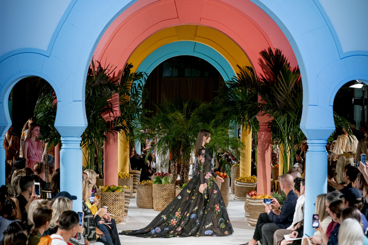 A look from the Oscar de la Renta Spring 2020 collection. Photo: Imaxtree