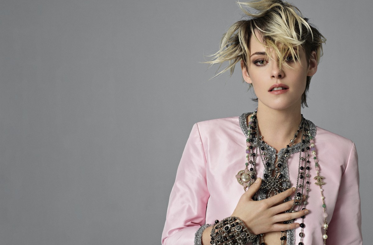 Kristen Stewart Gives Us Another Lesson in Cool for Chanel's