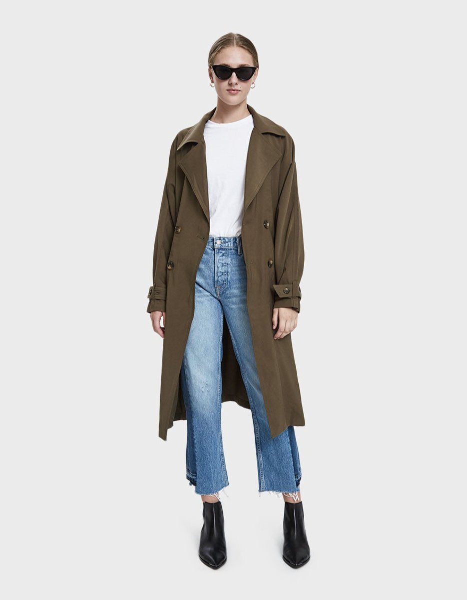 Maria Wants to Have This Lightweight Trench Coat That s on Sale Fashionista