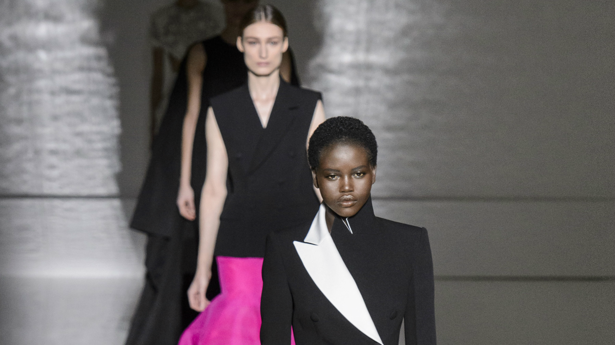 Clare Waight Keller Boldly Mixes the Old With the New at Givenchy ...