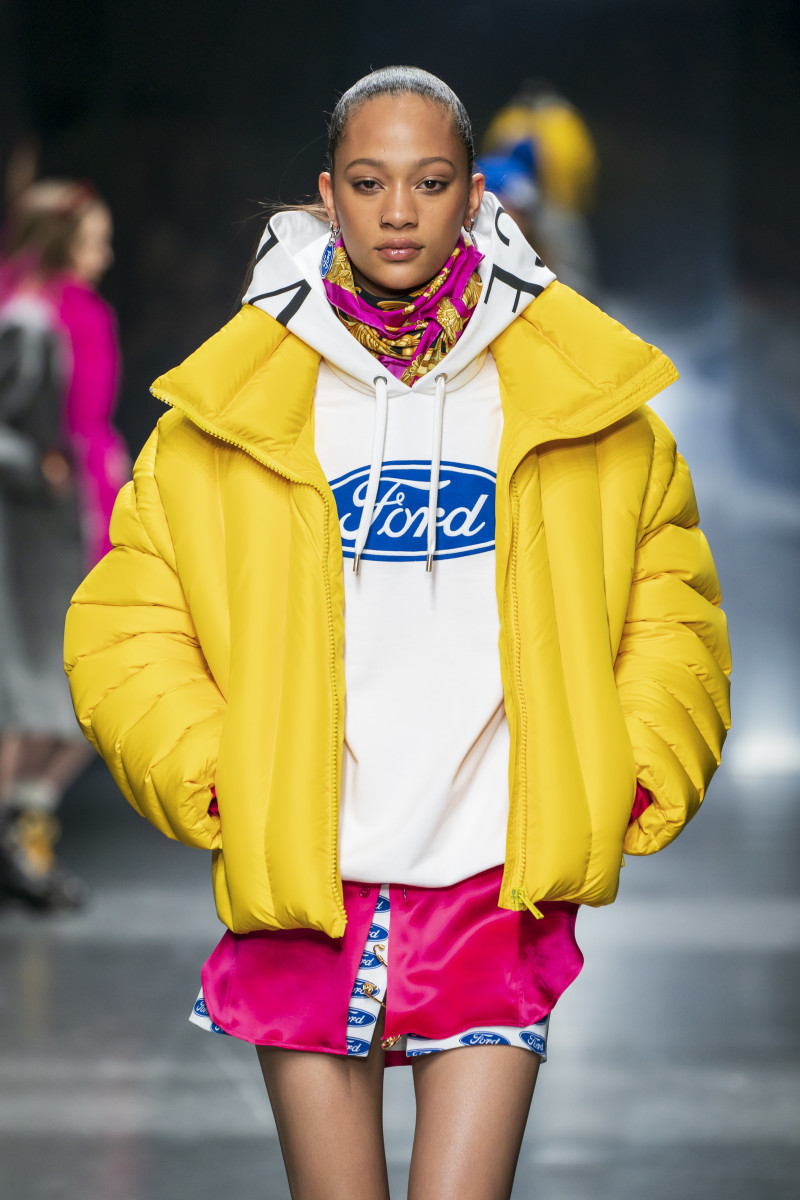 A look from the Fall 2019 Versace Men's runway show. Photo: Imaxtree