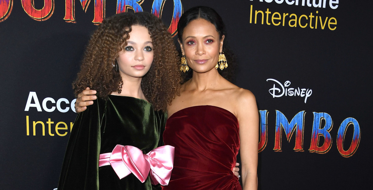 Thandie Newton is Giving Us All the Goddess Stage Mom Vibes in Oscar de