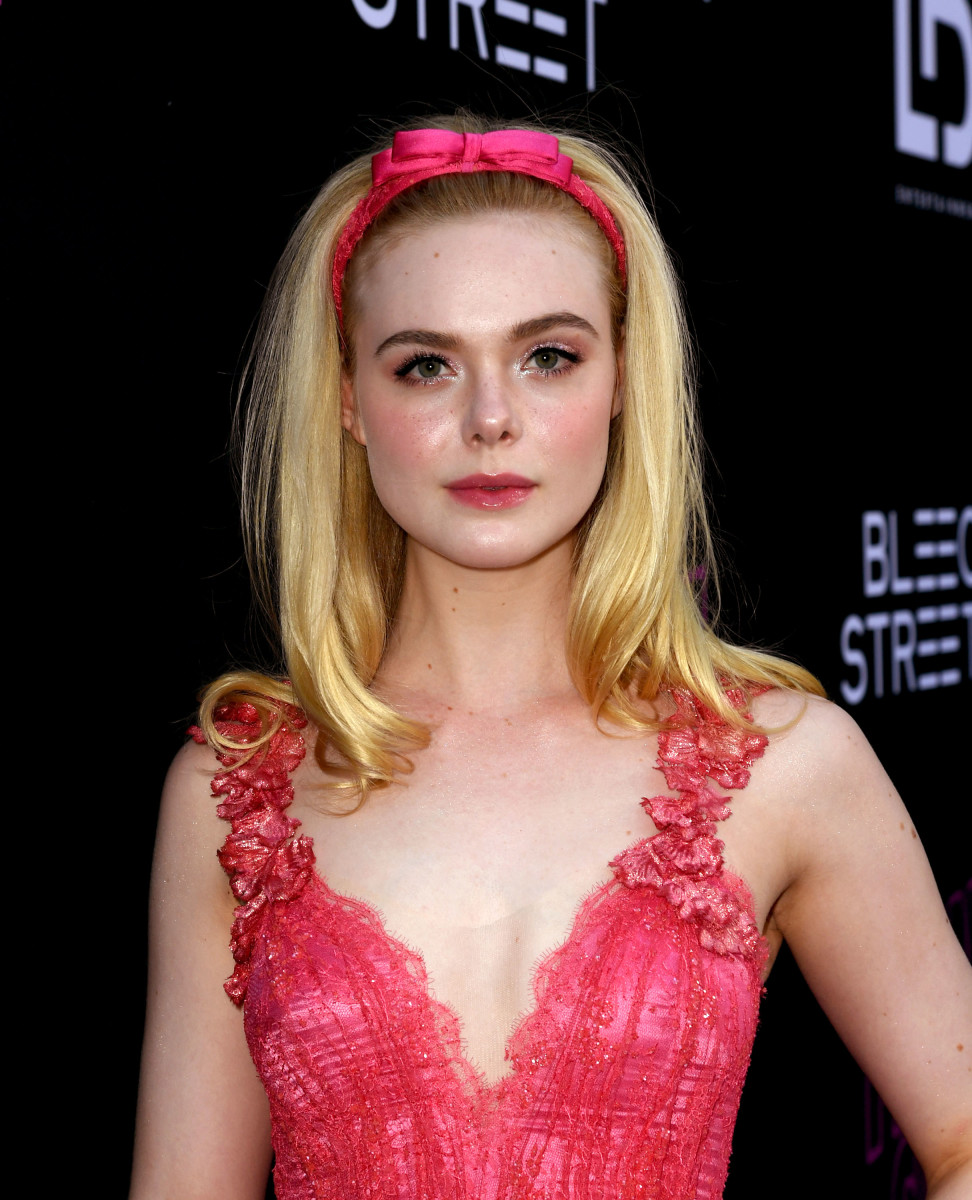 Next photo of Elle Fanning