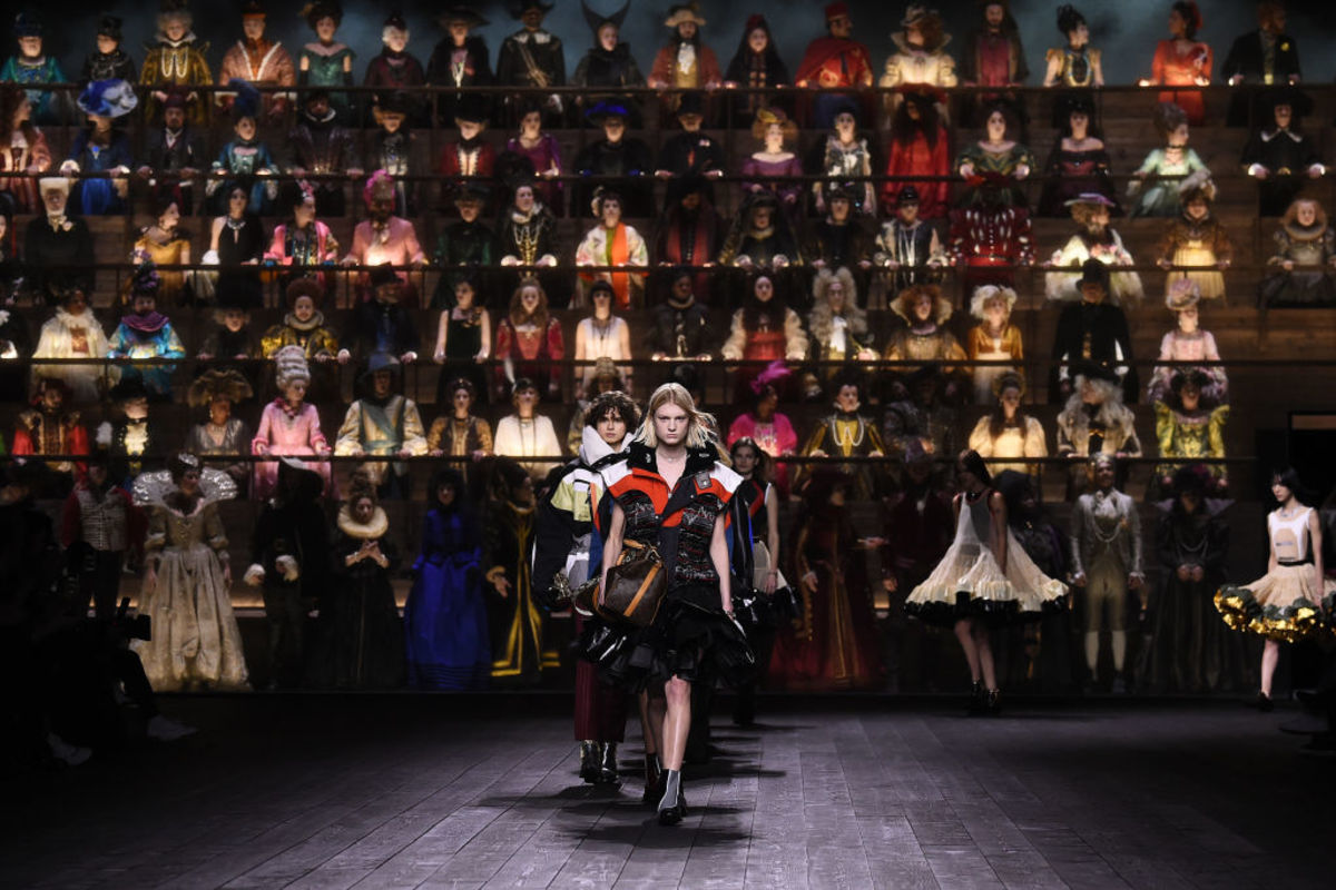Watch the Louis Vuitton Runway Show Live - Fashionista