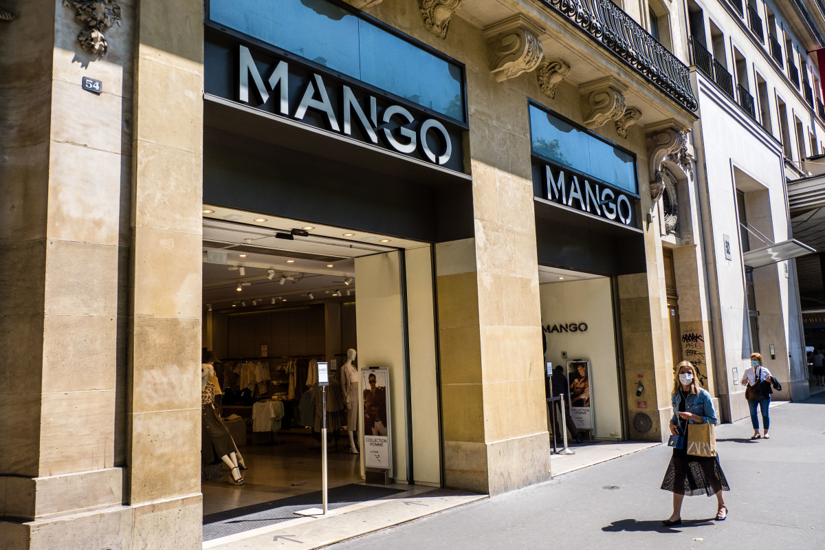 Mango Store in France