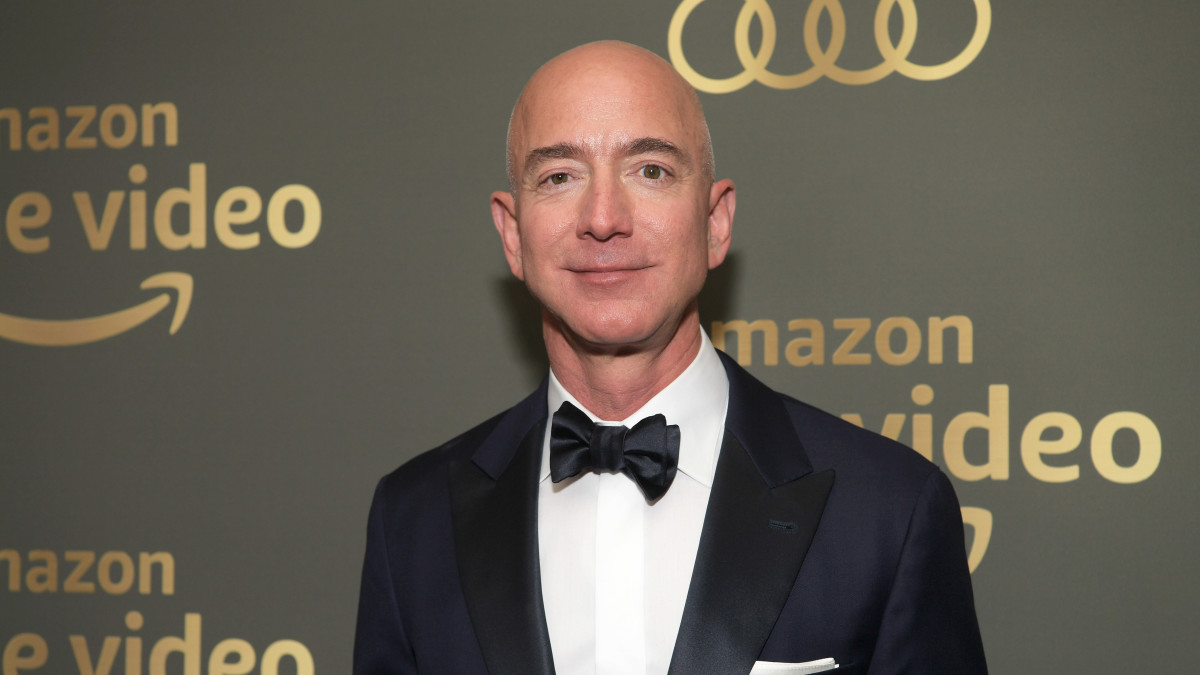 Must Read: Jeff Bezos Steps Down as Amazon CEO, Rebag Launches Image Recognition Technology - Image
