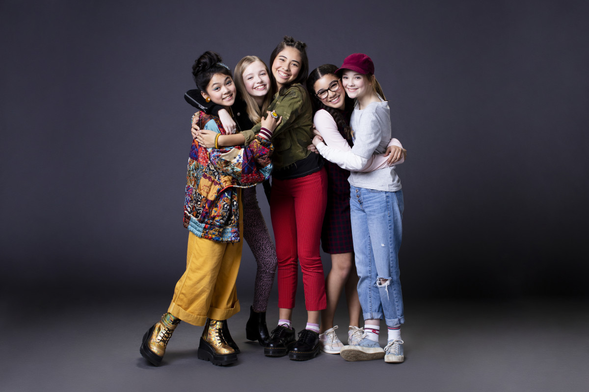 Celebrity Fashion: Celebrity Fashion: (L–R): Claudia, Stacy, Morning time, Mary Anne and Kristy. Furthermore prove: No doubt one of the rare instances you would per chance see shoes.