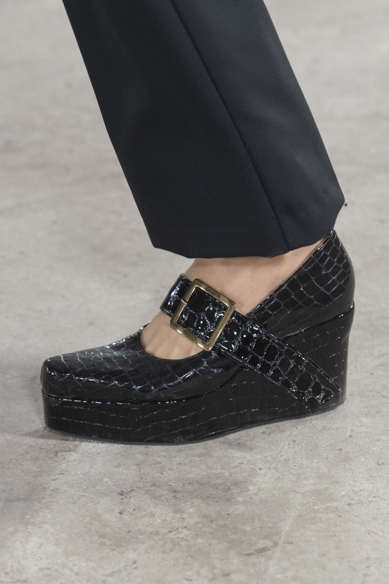 Fashionista's Favorite Shoes From the London Spring 2022 Runways