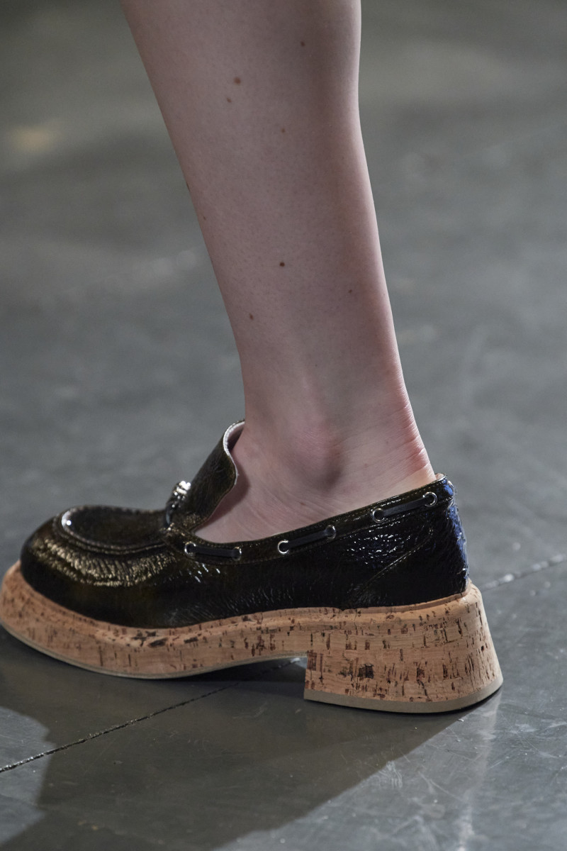 Fashionista's Favorite Shoes From the London Spring 2022 Runways