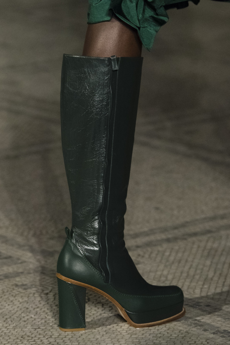 Fashionista's Favorite Shoes From the London Spring 2022 Runways