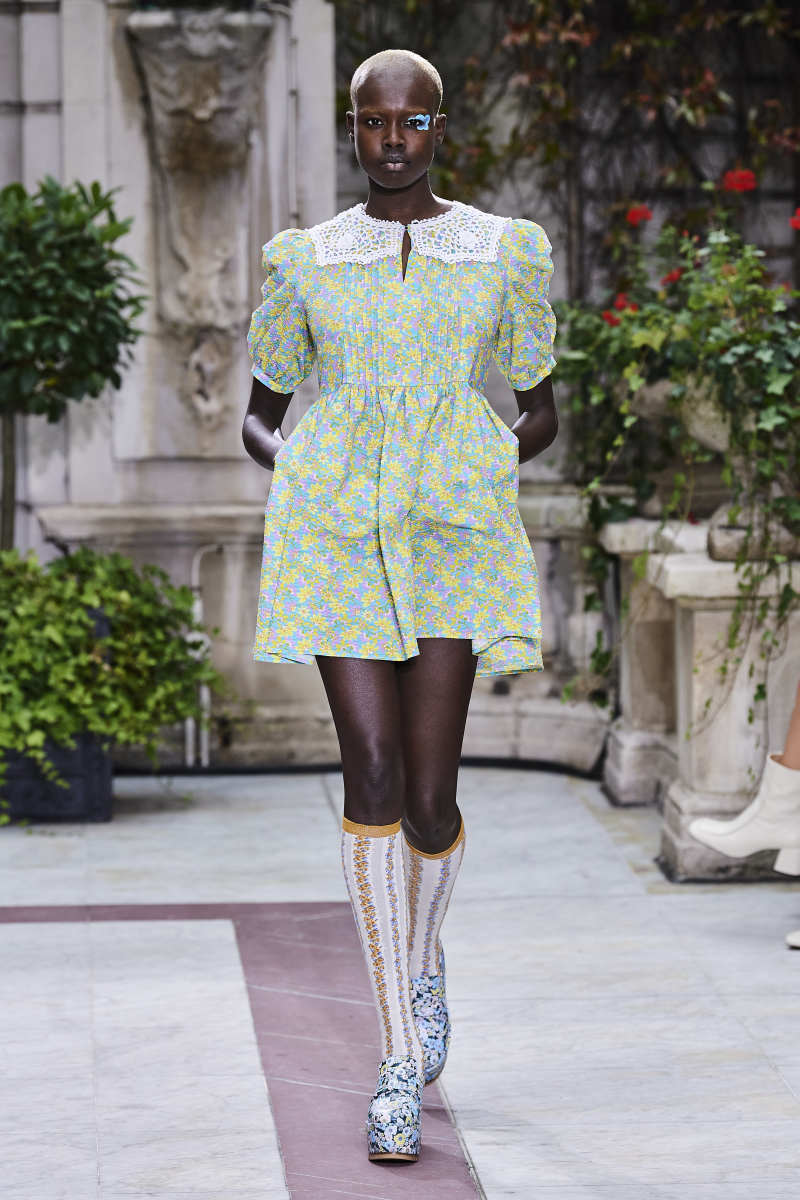 7 Top Trends From the London Spring 2022 Runways