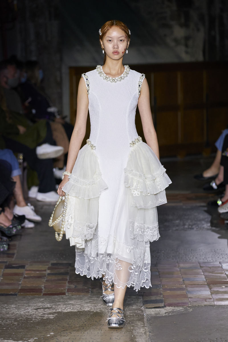 7 Top Trends From the London Spring 2022 Runways
