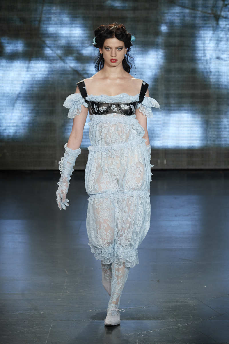 7 Top Trends From the London Spring 2022 Runways