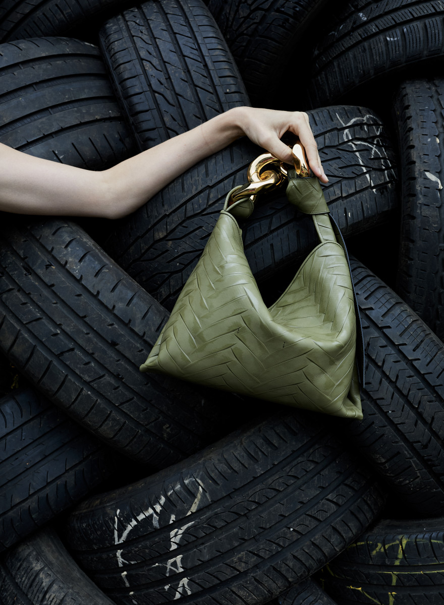 Fashionista's Favorite Bags From the London Spring 2022 Runways