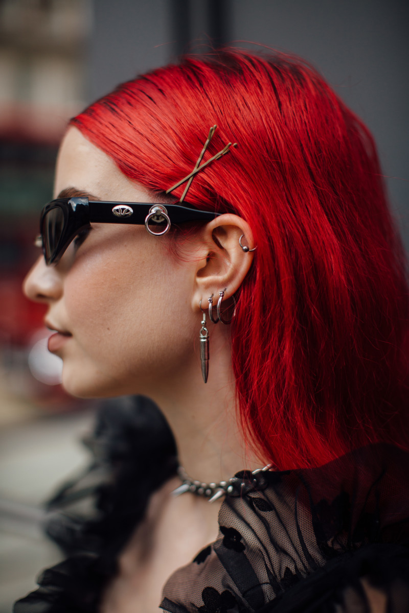 The 21 Best Beauty Looks From London Fashion Week Street Style