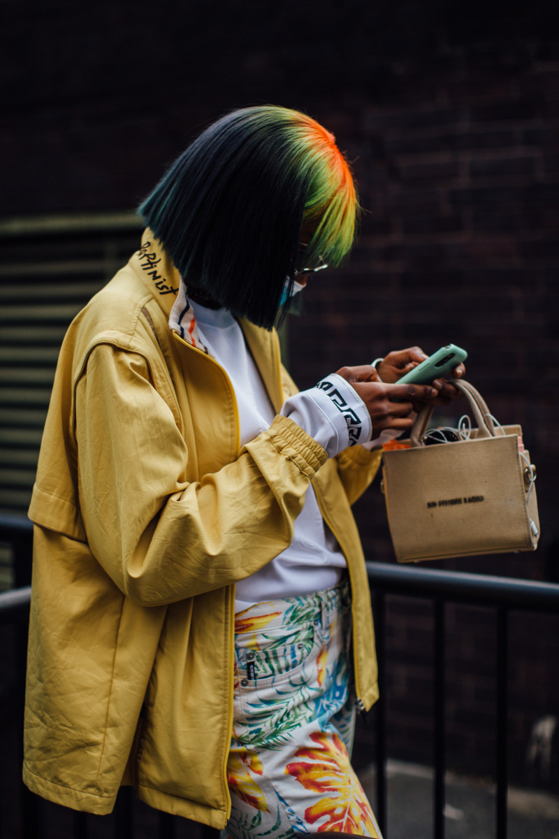 The 21 Best Beauty Looks From London Fashion Week Street Style