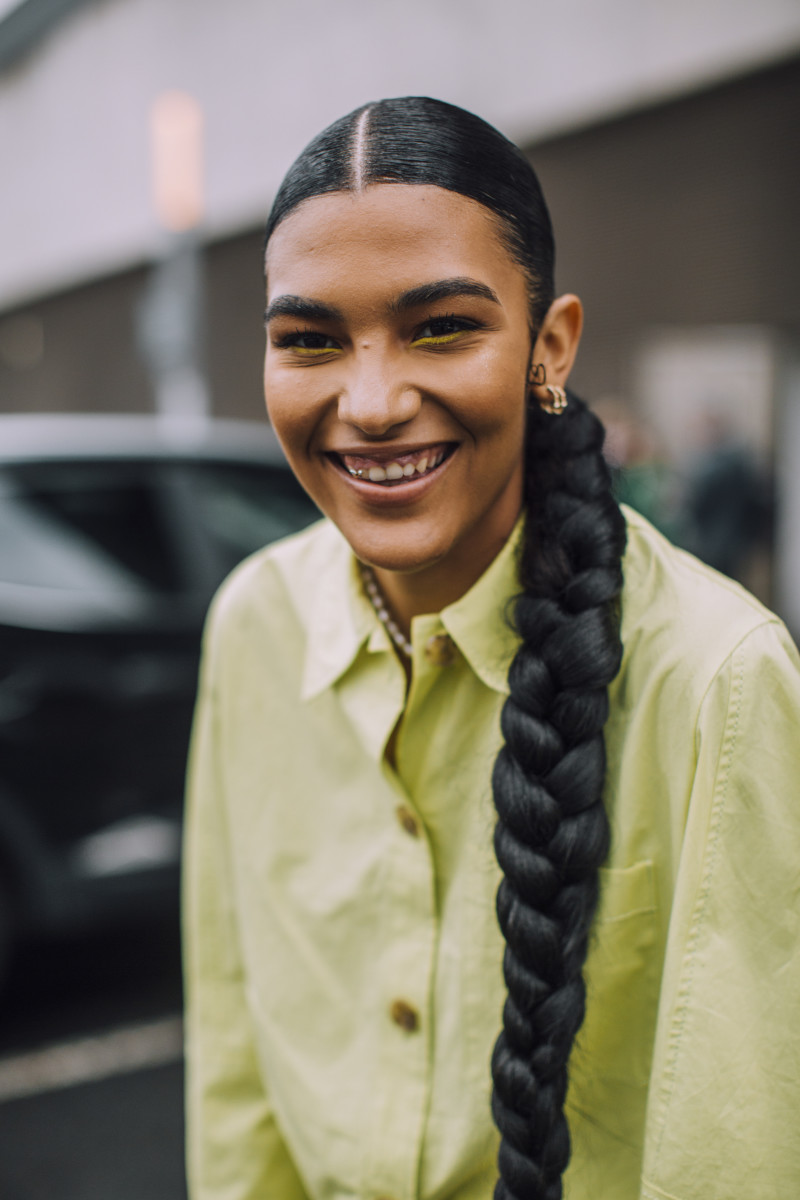 The 21 Best Beauty Looks From London Fashion Week Street Style