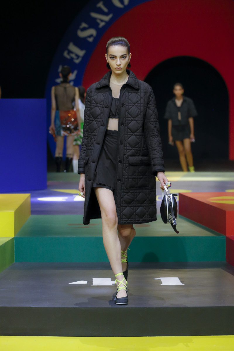 Dior's Spring 2022 Collection Pays Tribute to Its Swinging '60s Past