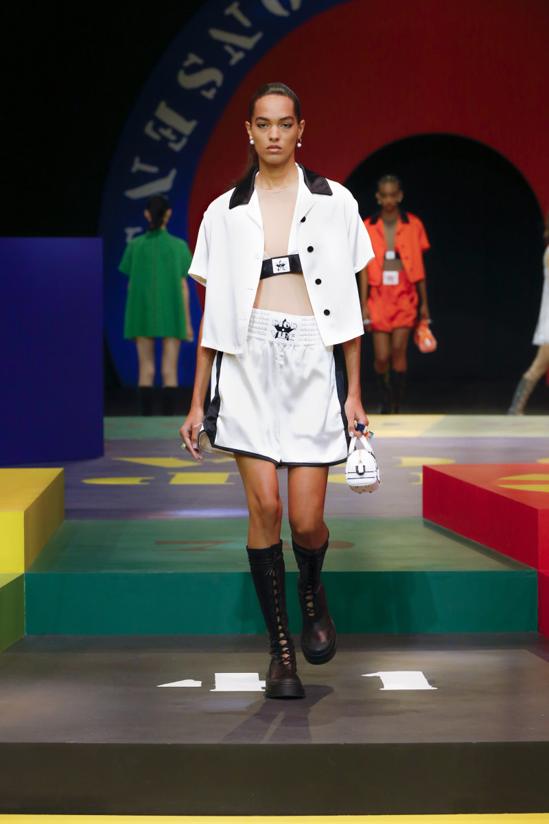 Dior's Spring 2022 Collection Pays Tribute to Its Swinging '60s Past
