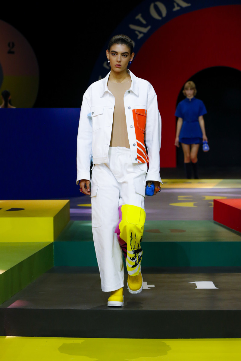 Dior's Spring 2022 Collection Pays Tribute to Its Swinging '60s Past