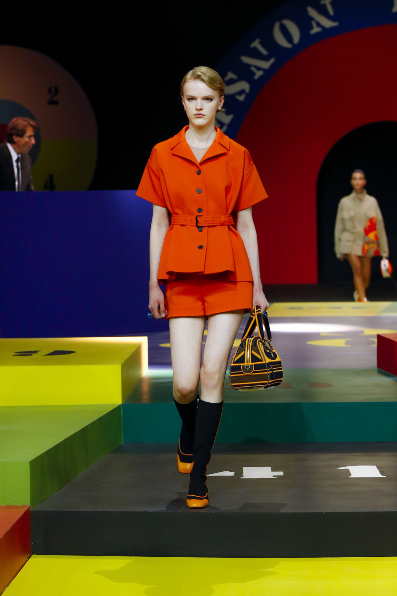 Dior's Spring 2022 Collection Pays Tribute to Its Swinging '60s Past