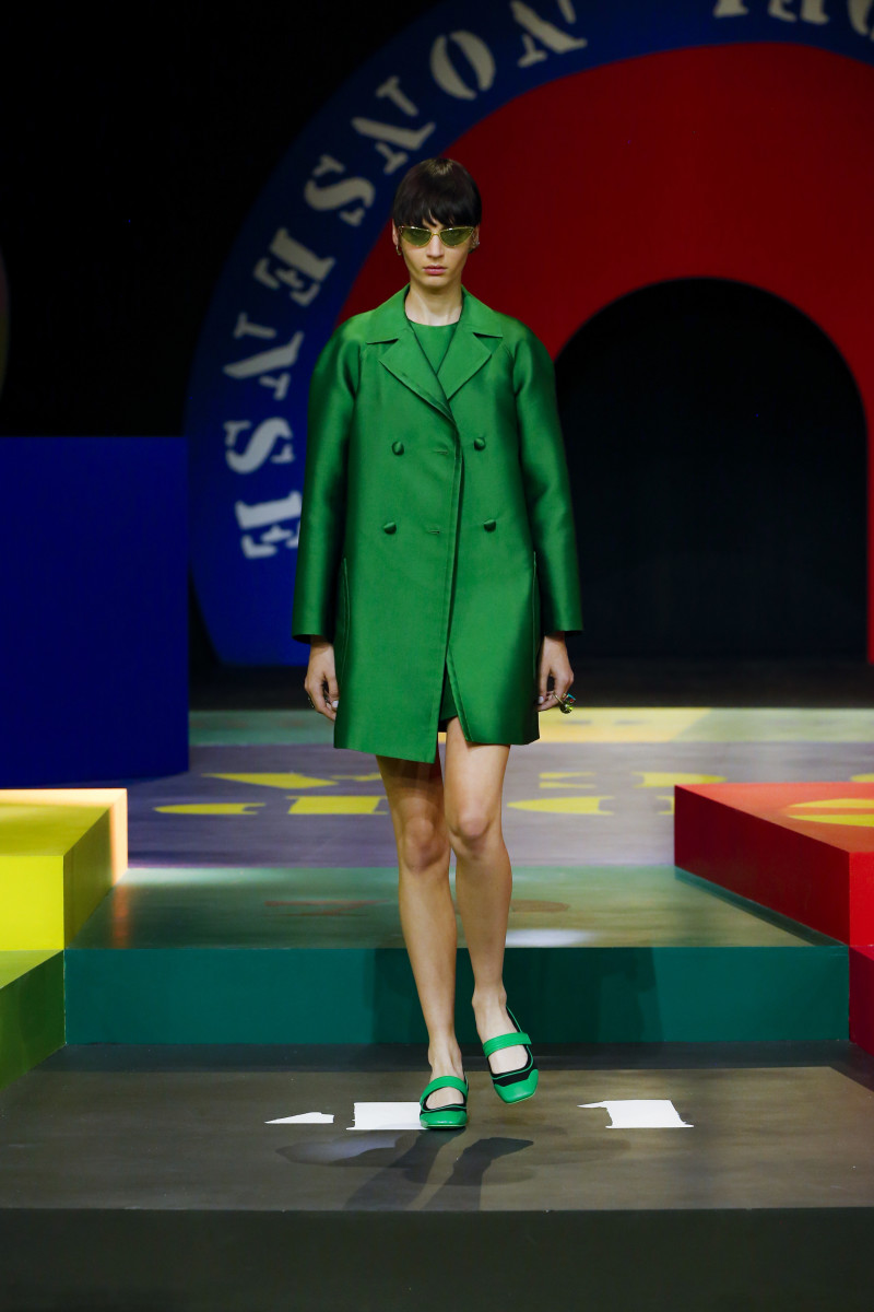 Dior's Spring 2022 Collection Pays Tribute to Its Swinging '60s Past
