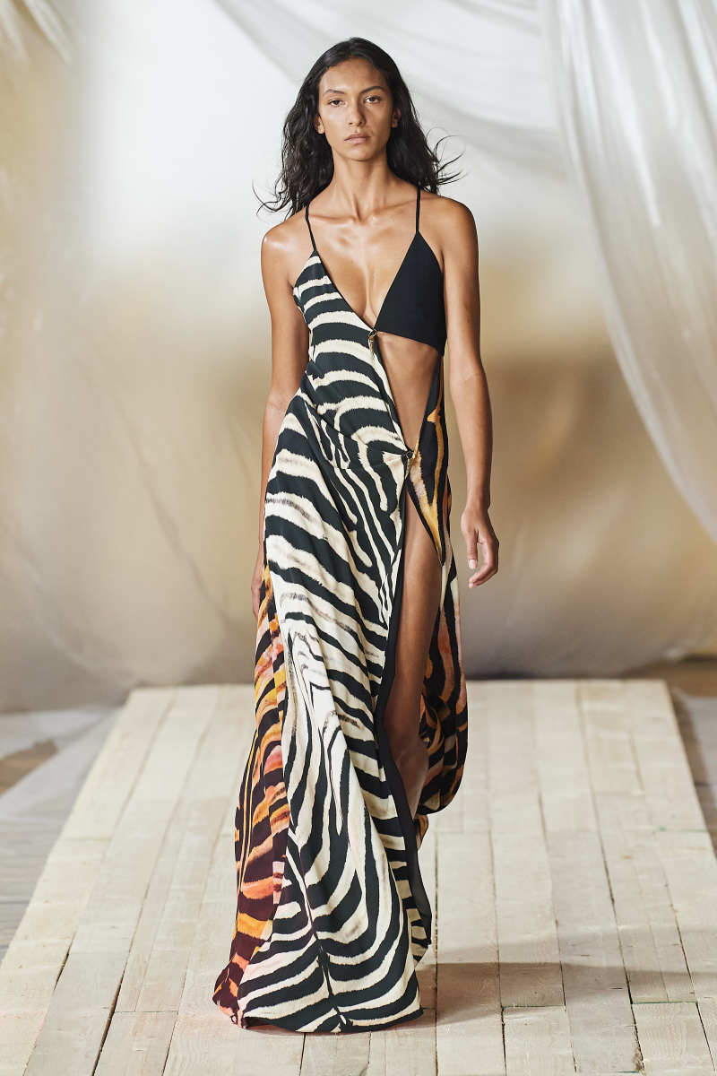 According to the Fashion Week Runways, This Is the Stand-Out Animal Print For Spring 2022