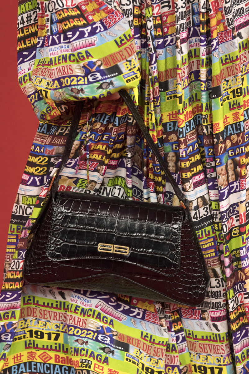 Fashionista's Favorite Bags From the Paris Spring 2022 Runways
