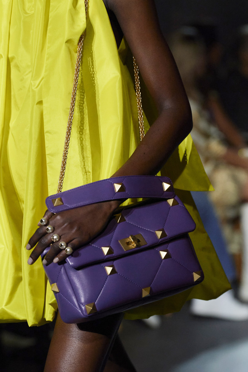 Fashionista's Favorite Bags From the Paris Spring 2022 Runways
