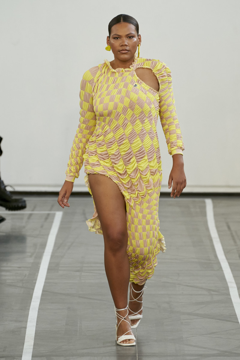 Fashionista's Favorite Spring 2022 Collections From Paris Fashion Week