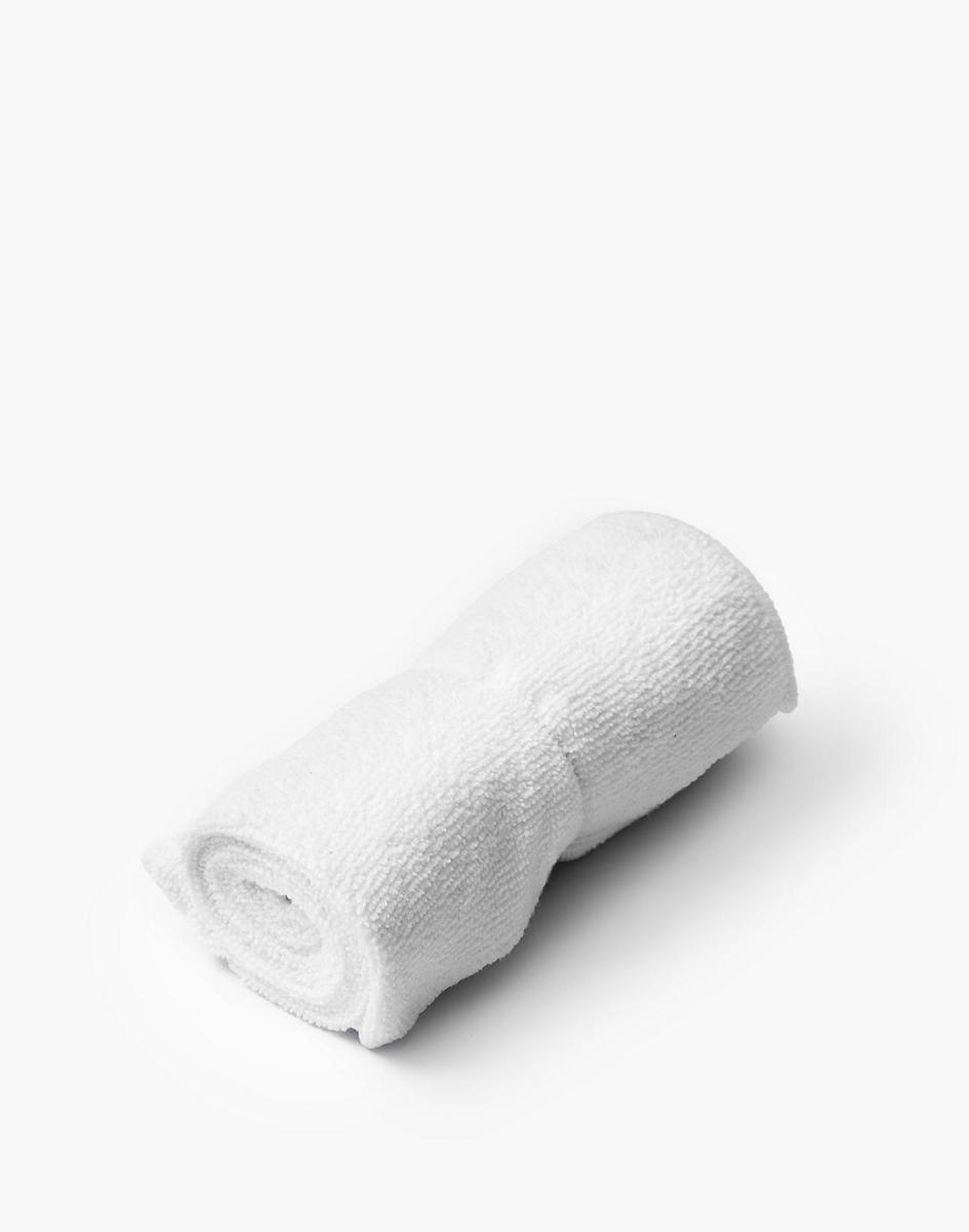 Help Cut Waste From Your Beauty Routine With These Reusable Makeup Wipes