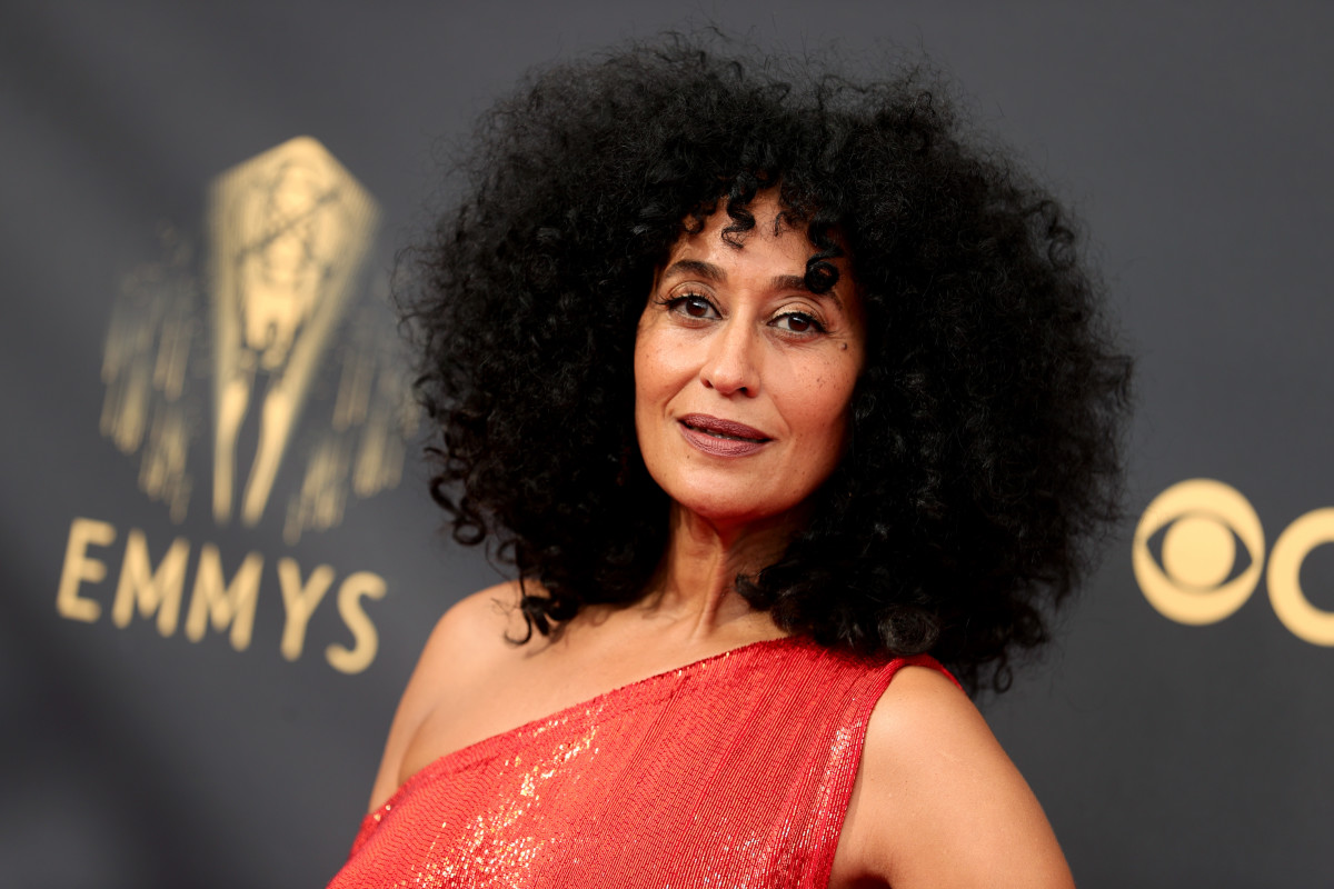 Must Read: Tracee Ellis Ross Covers 'Harper's Bazaar,' Unpacking Rent the Runway's IPO
