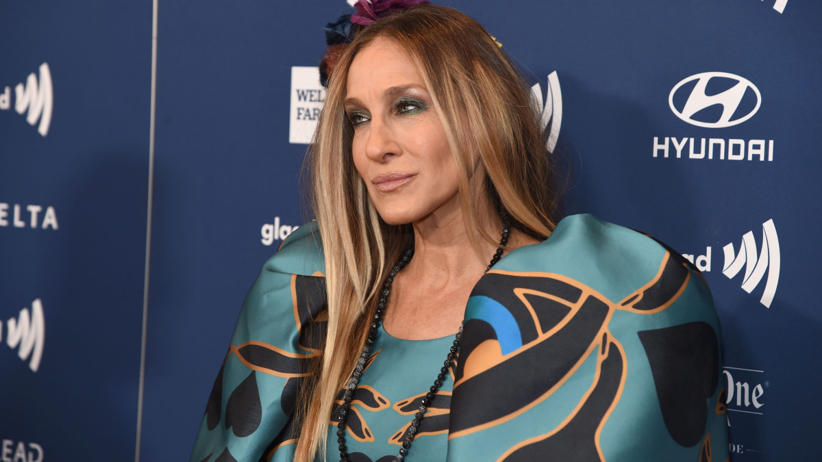 Must Read: Sarah Jessica Parker Covers 'Vogue,' A First Look at Supreme's Collaboration With Tiffany & Co.